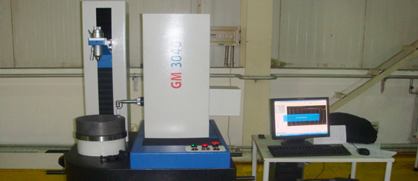 Universal gear measuring instrument